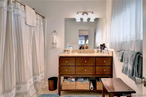 7836 Waters Edge Ln, Gloucester Point, VA 23062 photo 21
