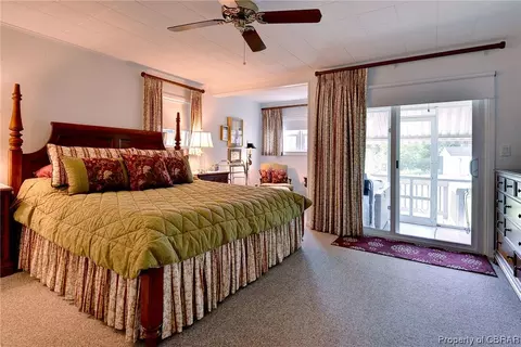 7836 Waters Edge Ln, Gloucester Point, VA 23062 photo 20