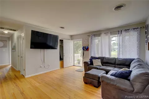 8387 Indian Rd, Gloucester, VA 23061 photo 4