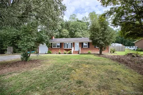 8387 Indian Rd, Gloucester, VA 23061