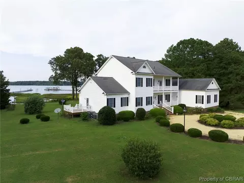 8895 N River Rd, Gloucester, VA 23061 photo 4