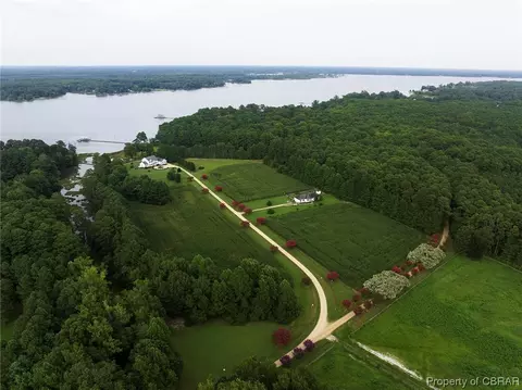 8895 N River Rd, Gloucester, VA 23061 photo 29