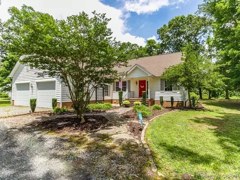 22 Ponds Edge, Hallieford, VA 23068