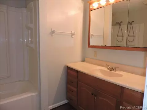 6370 Sterling Ct, Gloucester, VA 23061 photo 10
