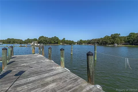 347 Old Point Rd, White Stone, VA 22578 photo 9