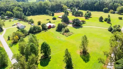 648 Carlton Rd, Wake, VA 23176 photo 4