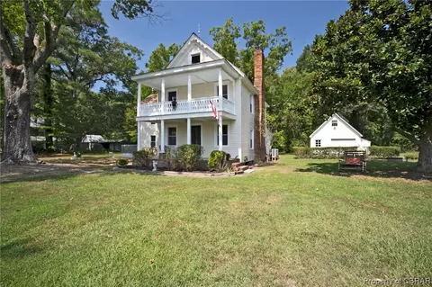 1835 Hallieford Rd, Hallieford, VA 23068