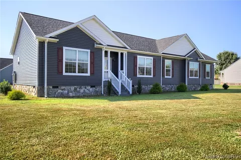 172 Meghan Anne St, Tappahannock, VA 22560