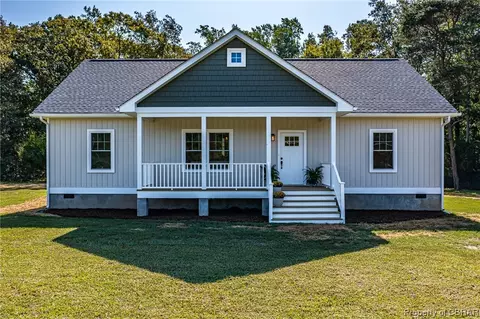 174 Creek Dr, Hardyville, VA 23070