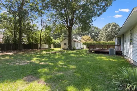 7416 Camp Okee Dr, Gloucester Point, VA 23062 photo 31