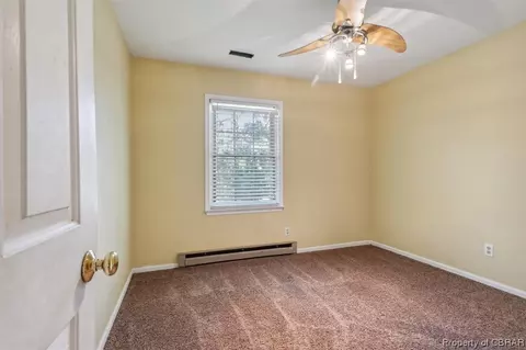 7416 Camp Okee Dr, Gloucester Point, VA 23062 photo 23