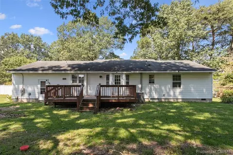 7416 Camp Okee Dr, Gloucester Point, VA 23062 photo 33