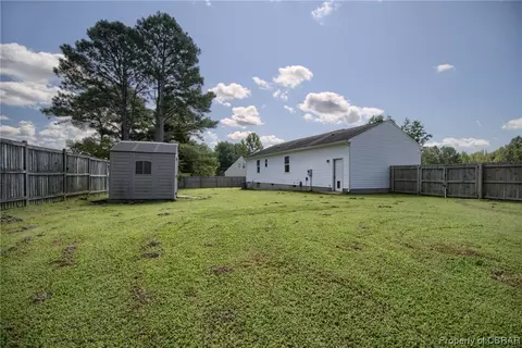 6789 Hilltop Dr, Gloucester, VA 23061 photo 10