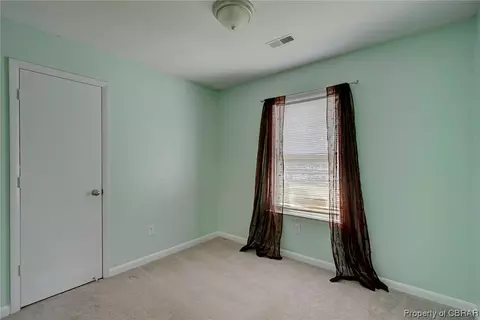 6789 Hilltop Dr, Gloucester, VA 23061 photo 15