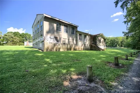 5323 Clay Bank Rd, Gloucester, VA 23061