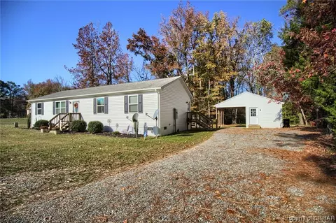 354 Weems Rd, Weems, VA 22576