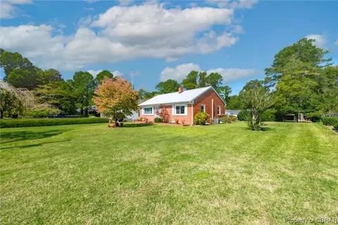 7583 Camp Okee Dr, Gloucester Point, VA 23062 photo 4