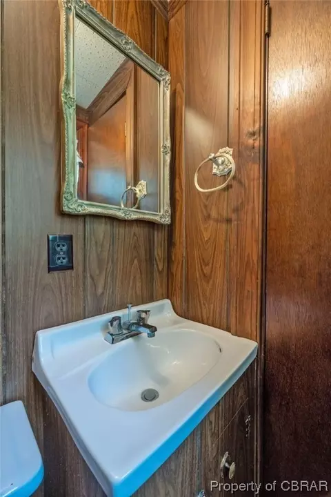 7583 Camp Okee Dr, Gloucester Point, VA 23062 photo 20