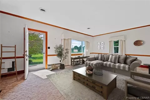 7583 Camp Okee Dr, Gloucester Point, VA 23062 photo 6