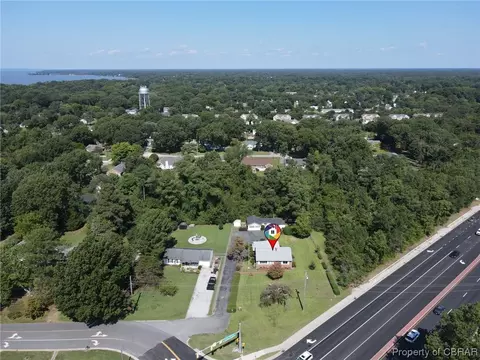 7583 Camp Okee Dr, Gloucester Point, VA 23062 photo 46