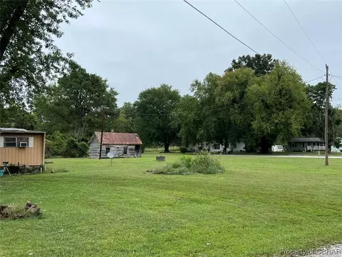 31 Johnsons Dr, Urbanna, VA 23175