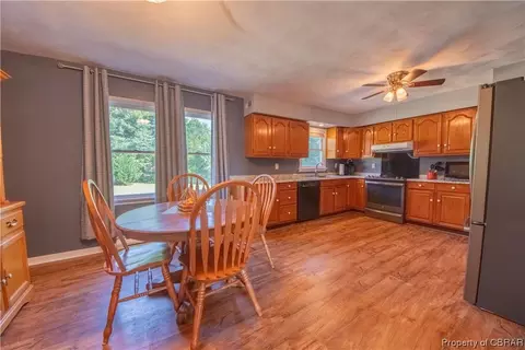 142 Twiggs Ferry Rd, Dutton, VA 23050 photo 9