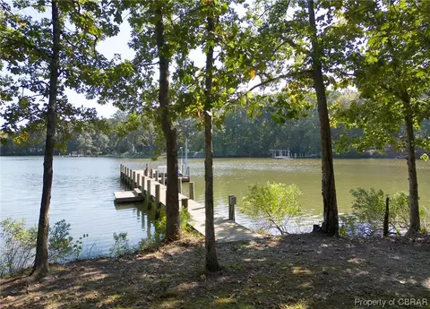 7409 Heath Trl, Gloucester, VA 23061 photo 4