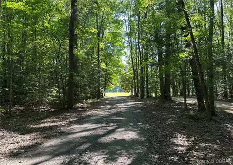 7409 Heath Trl, Gloucester, VA 23061 photo 9