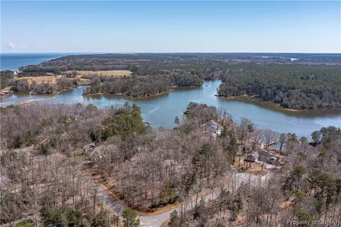 000 Witch Duck Ln, Heathsville, VA 22473