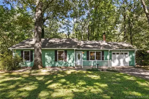 5501 Hickory Fork Rd, Gloucester, VA 23061 photo 2