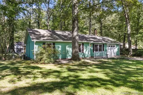 5501 Hickory Fork Rd, Gloucester, VA 23061 photo 3