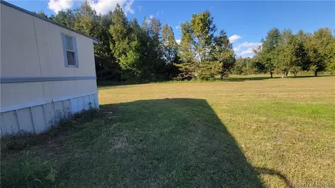 372 Carrie Ln, Shacklefords, VA 23156
