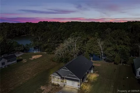 150 Captains Way, Reedville, VA 22539