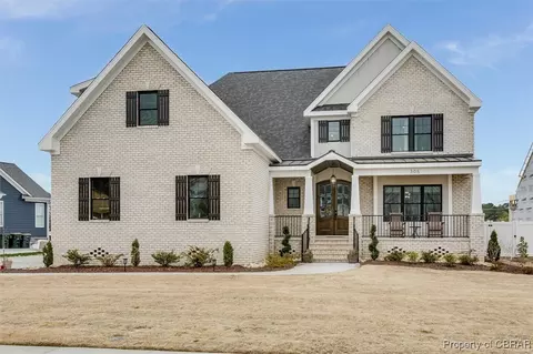 305 Octavia Dr, Yorktown, VA 23693