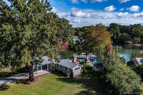 197 Cardinal Ln, White Stone, VA 22578