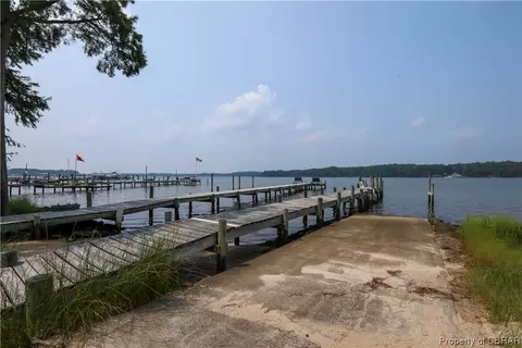 8181 Highview Dr, Gloucester, VA 23061 photo 49
