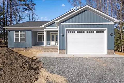 8181 Highview Dr, Gloucester, VA 23061 photo 2