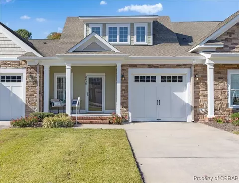 3030 Hughes Ln, Hayes, VA 23072