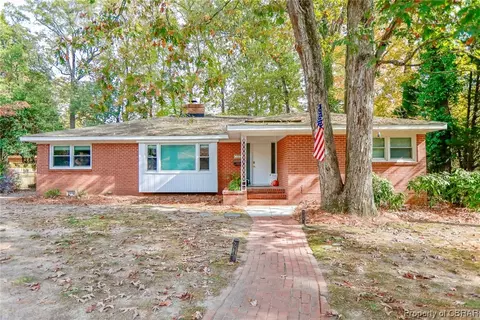 302 Corbin Dr, Newport News, VA 23606