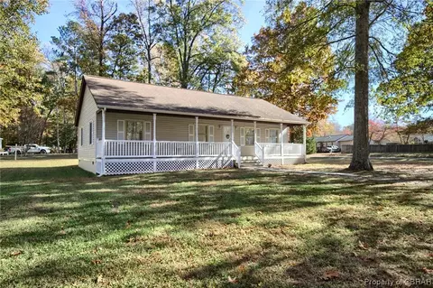 7039 Fox Mill Run Dr, Gloucester, VA 23061