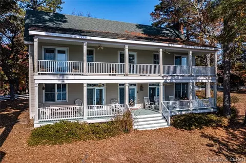 722 Buzzards Point Rd, Reedville, VA 22539