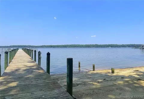 11388 Coveside Pt, Gloucester, VA 23061 photo 50