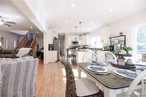 11388 Coveside Pt, Gloucester, VA 23061 photo 19