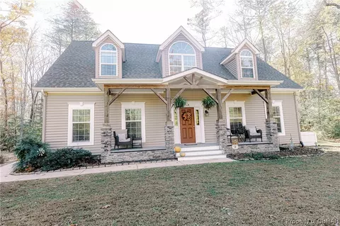 11388 Coveside Pt, Gloucester, VA 23061 photo 9