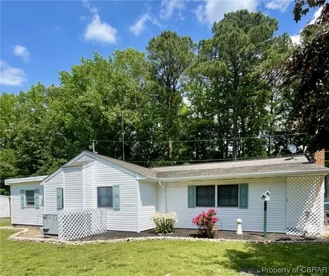 3255 Providence Rd, Hayes, VA 23072