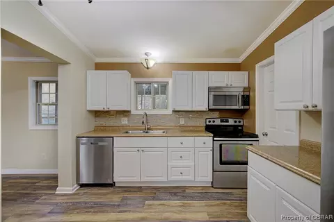 8608 Back Creek Rd, Gloucester, VA 23061 photo 17