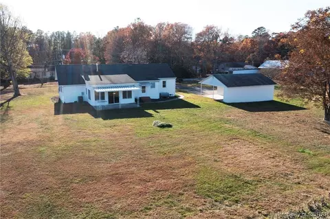 3051 Pierce Rd, Saluda, VA 23149 photo 5