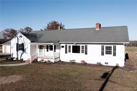 3051 Pierce Rd, Saluda, VA 23149 photo 3