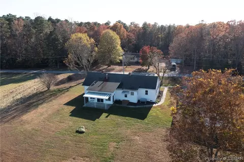 3051 Pierce Rd, Saluda, VA 23149 photo 8