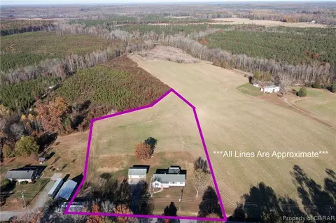3051 Pierce Rd, Saluda, VA 23149 photo 4